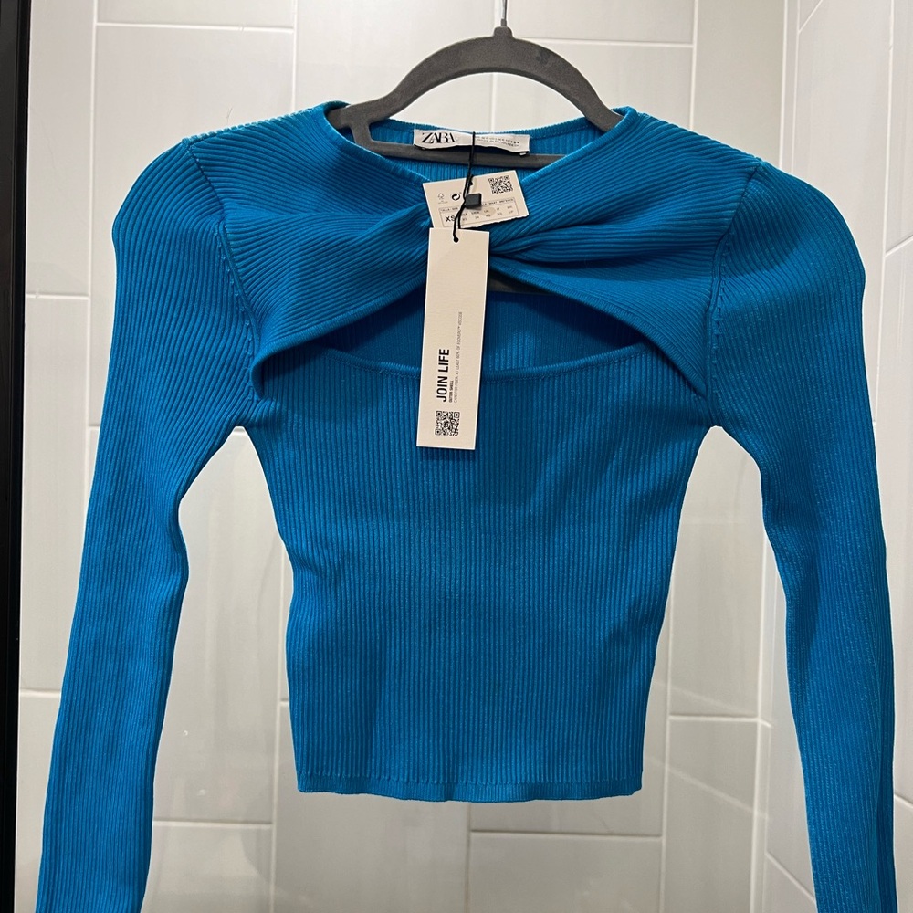 Women’s ZARA long sleeve shirt